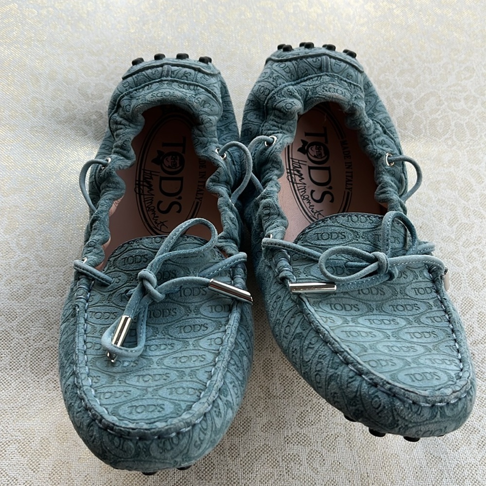 Tod's Classic Driving Shoes - Picture 5 of 8